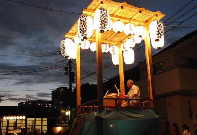 Bon Festival on Tsukuda Island (Intangible Folk Cultural Property designated by Tokyo)