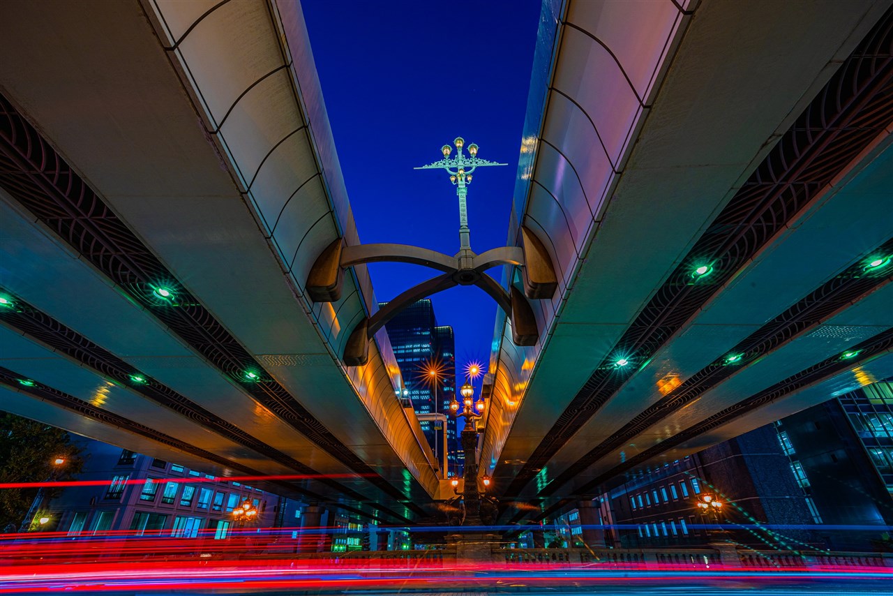 Nihonbashi, night light traces