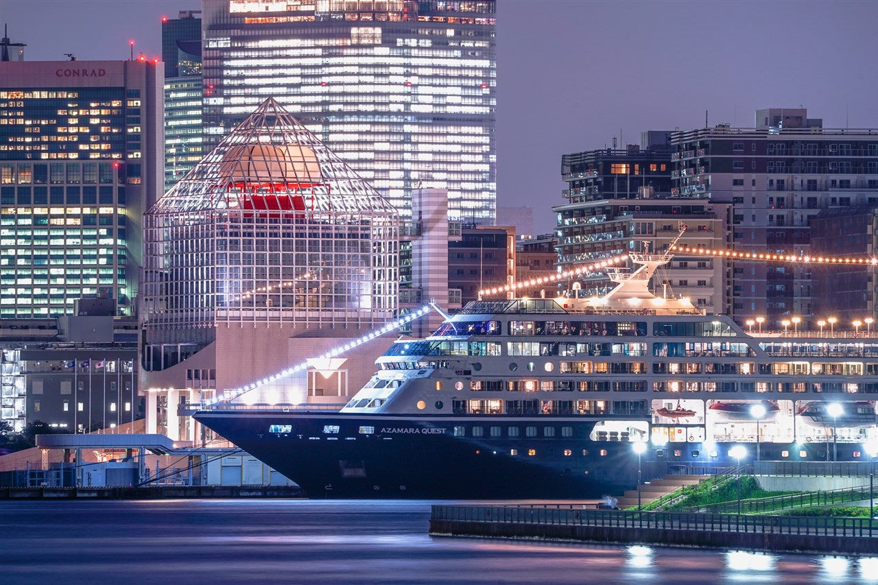 Harumi Wharf, the glow of night.
